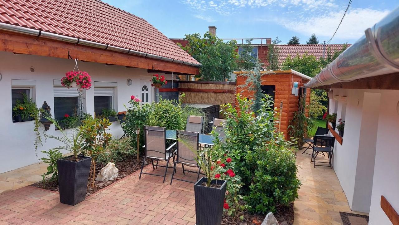 شقة Gyöngyös  في Gyongy Apartmanhazak المظهر الخارجي الصورة