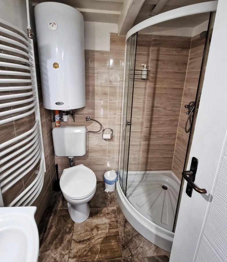 شقة Gyöngyös  في Gyongy Apartmanhazak المظهر الخارجي الصورة