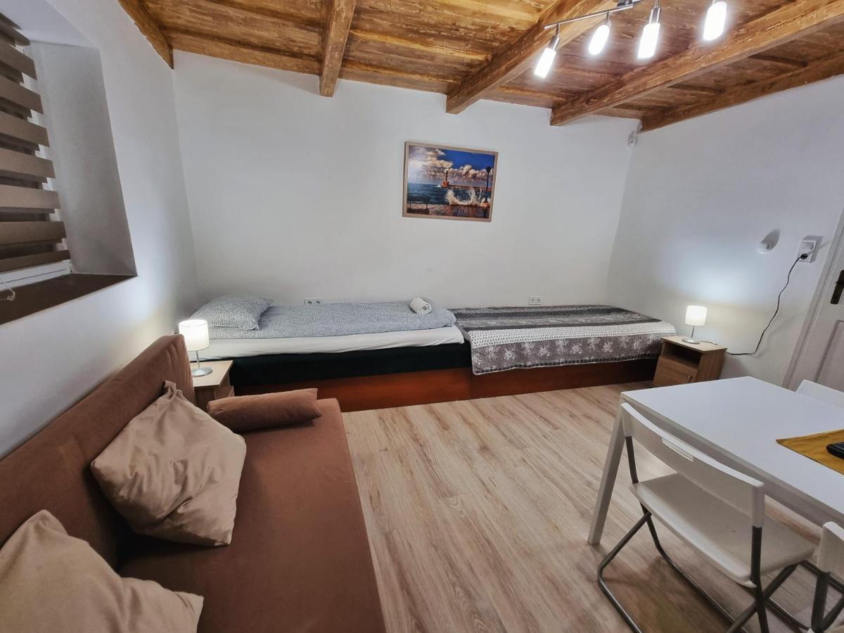 شقة Gyöngyös  في Gyongy Apartmanhazak المظهر الخارجي الصورة